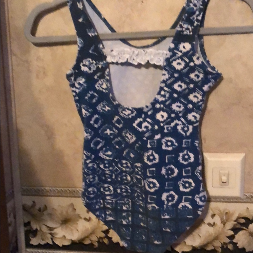 Leotard - Picture 2 of 2